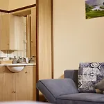 Daslenz Hotel *