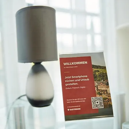 Weinhaus Lenz *