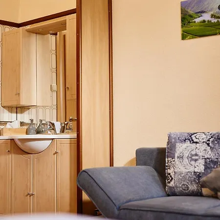 Hotel Weinhaus Lenz *