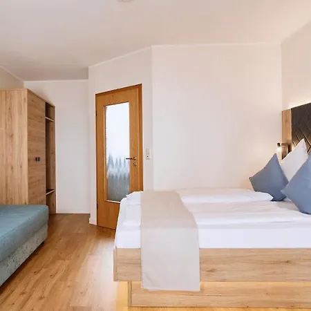 Weinhaus Lenz *