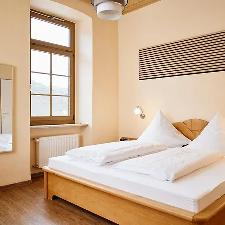 Weinhaus Lenz Hotel *